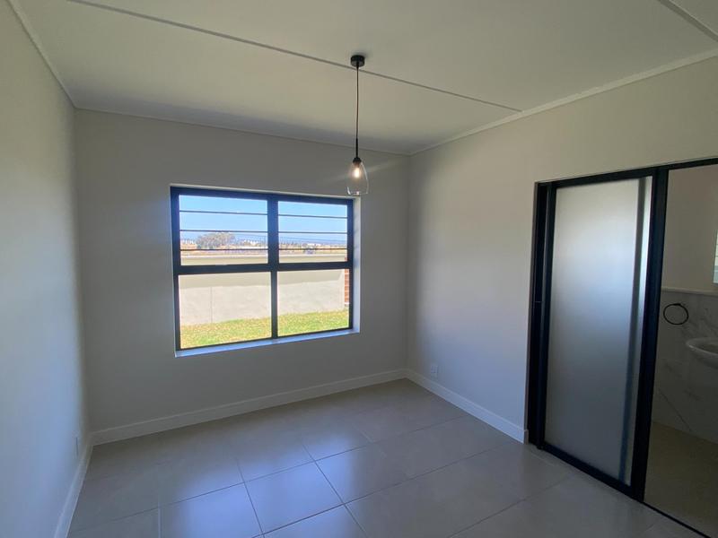 To Let 3 Bedroom Property for Rent in Richwood Western Cape